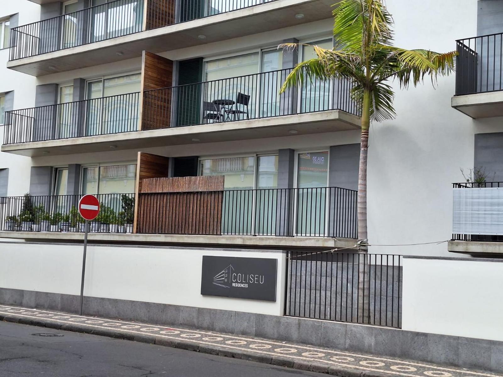 Coliseum Residence Ponta Delgada  Bagian luar foto